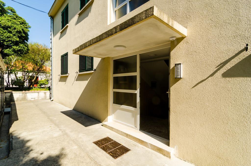 Apartment Rea *