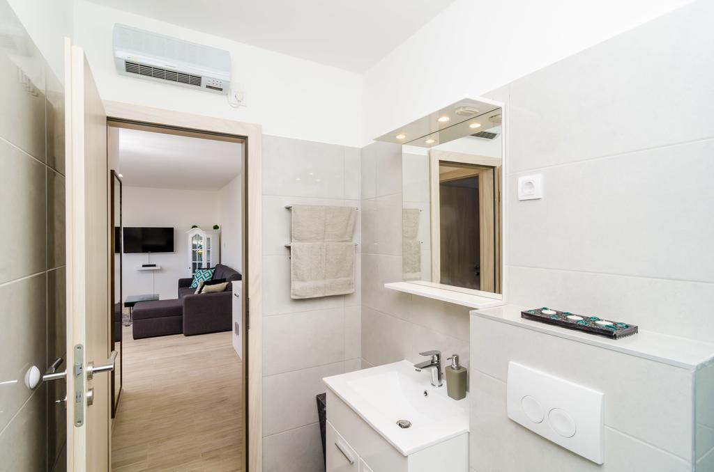 Rea Apartment *