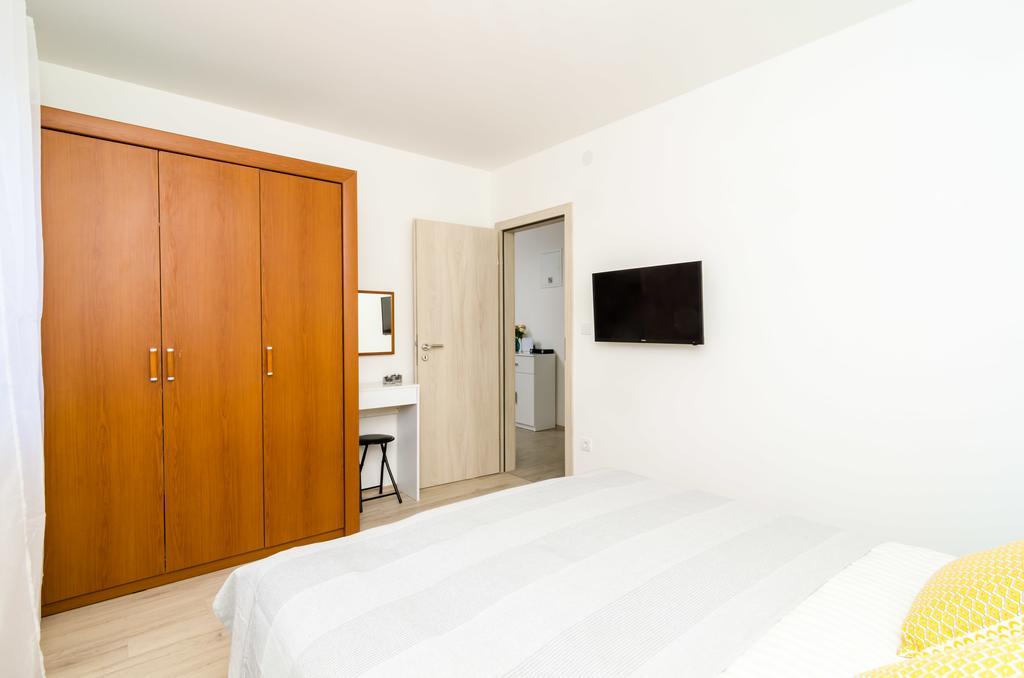 Rea Apartment
